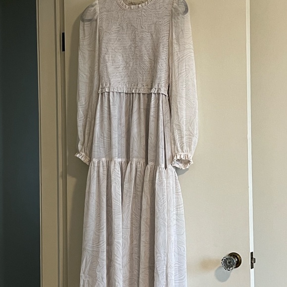 Aritzia Wilfred Rosalyn Midi Dress Smocked Chiffon Birch / Beige - Picture 2 of 8
